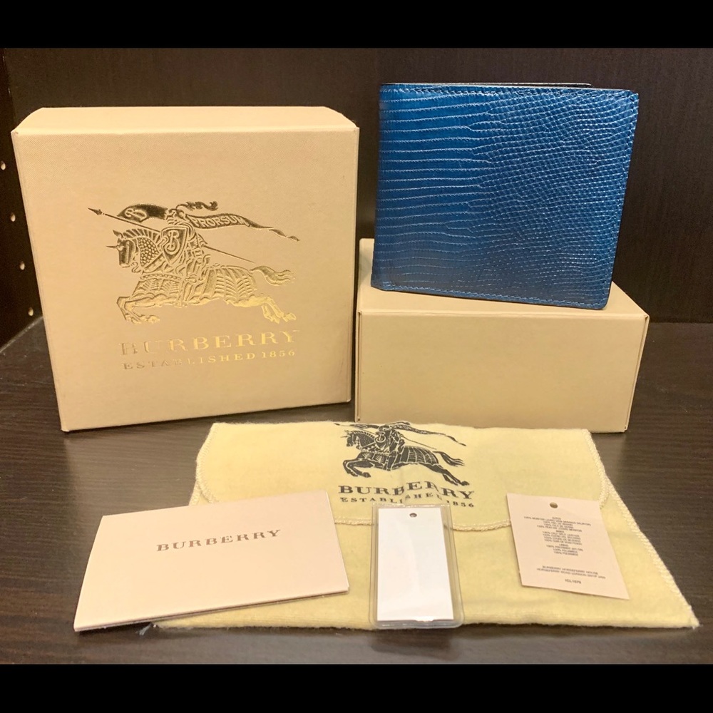 New Authentic Burberry Lizard International Wallet
